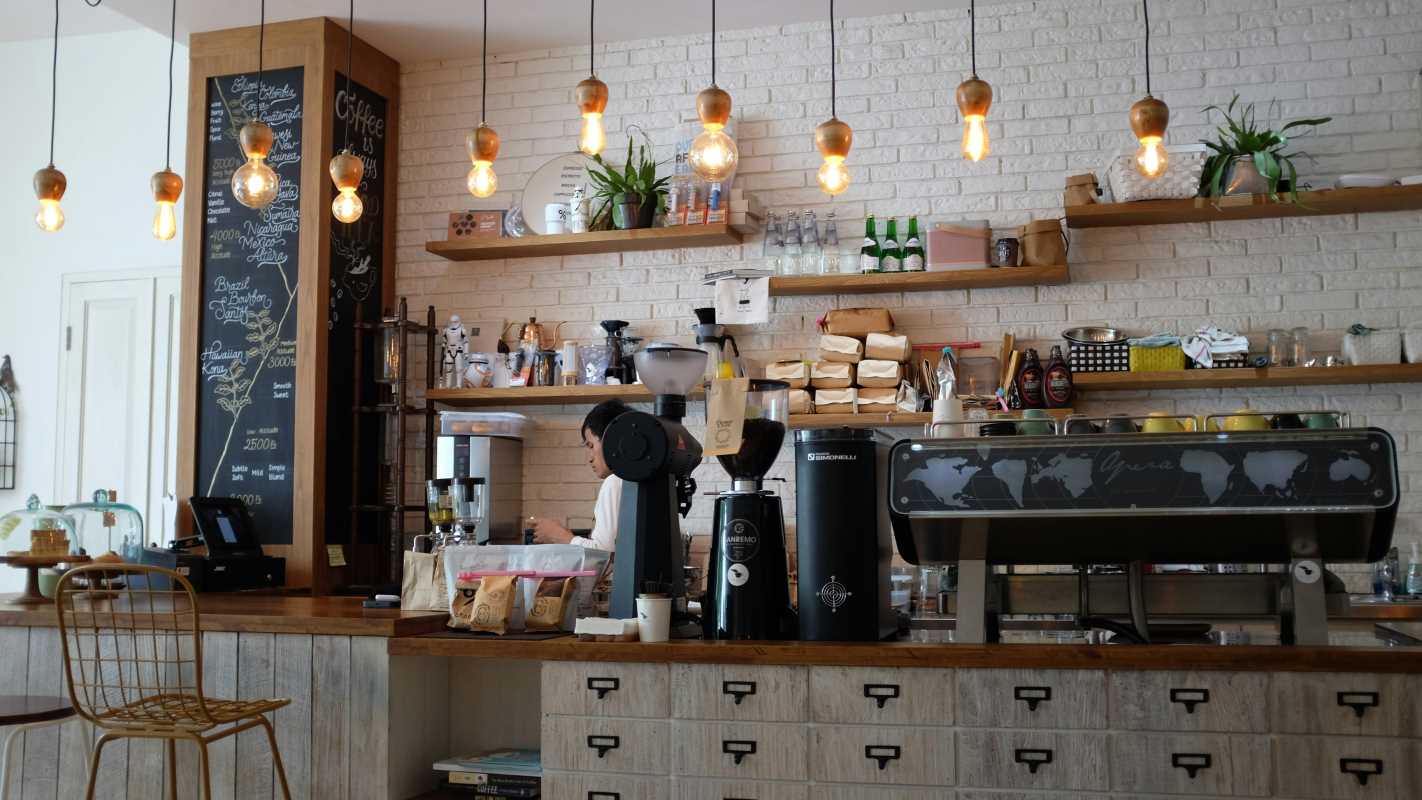 Coffee Shops Worth the Hype (and the Ones That Totally Aren't)